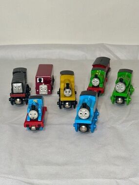 THOMAS & FRIENDS 7 Wooden & Die Cast Trains PERCY Pull Zoom BERTIE DIESEL DUNCAN